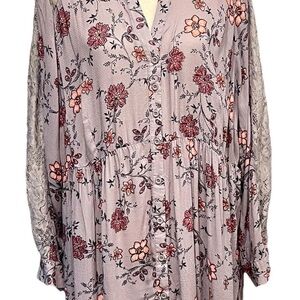 Torrid Lexie Floral Lace Hi Lo Babydoll‎ Tunic Gray V Neck Womens Size 3